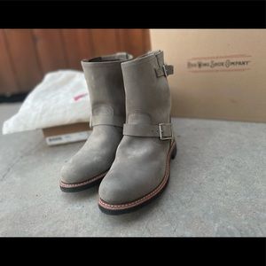 Red Wing Heritage Short Engineer boots
